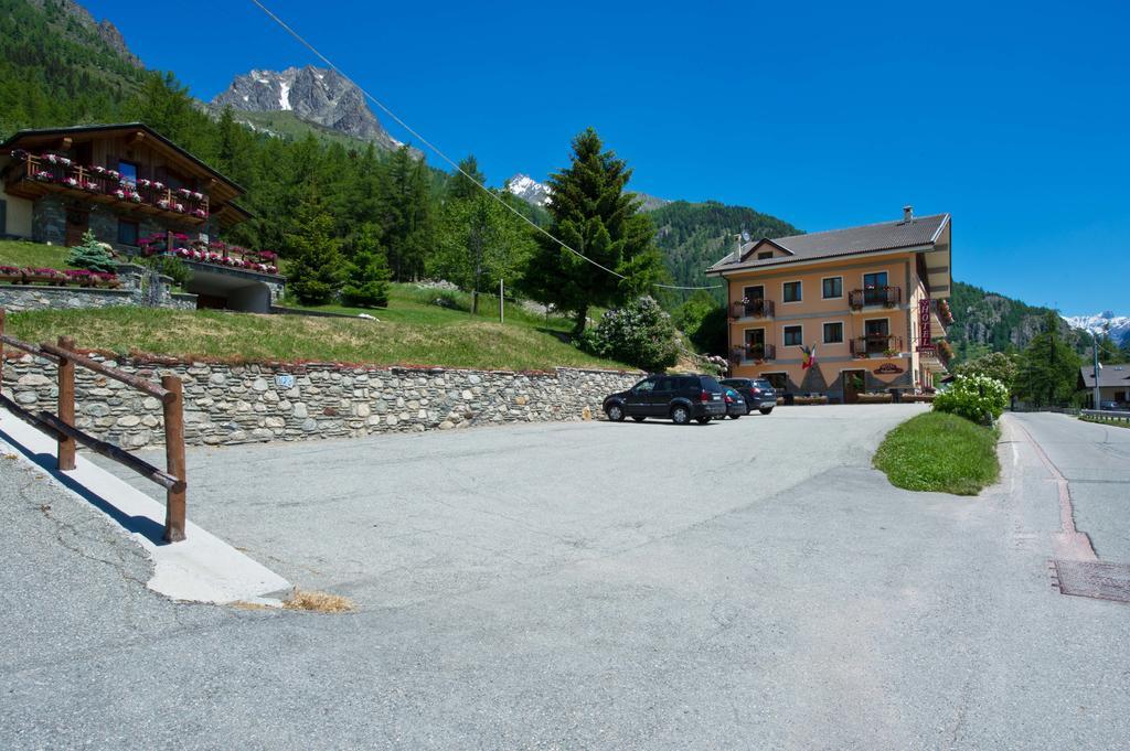 Albergo Valentino Bionaz Екстериор снимка